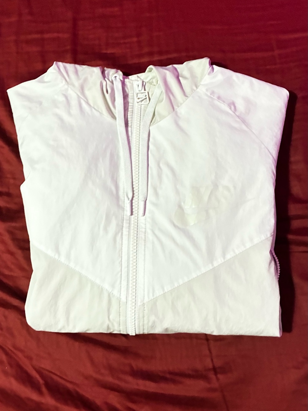 Lightweight Women's White Nike Zip-Up Hooded Jacket